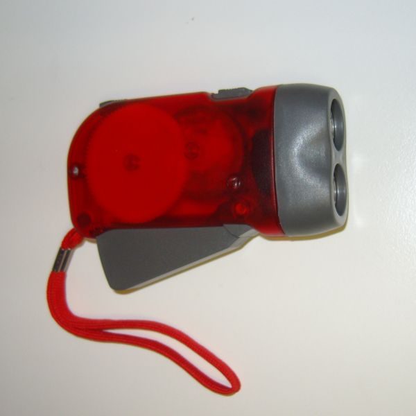Dynamo zaklamp Knijpkat rood