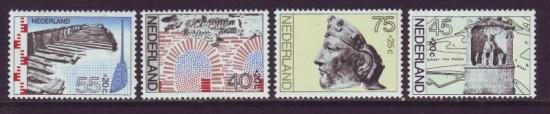 Nederland postfris nrs.1068/71 