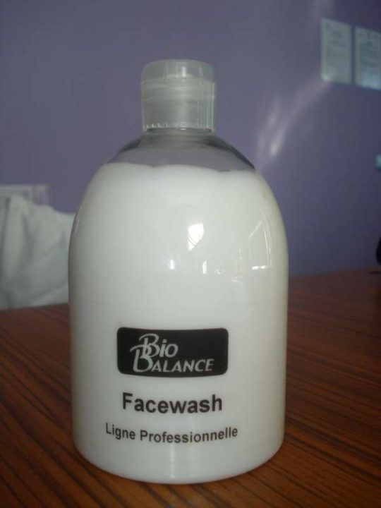 Facewash van het merk Bio Balance 