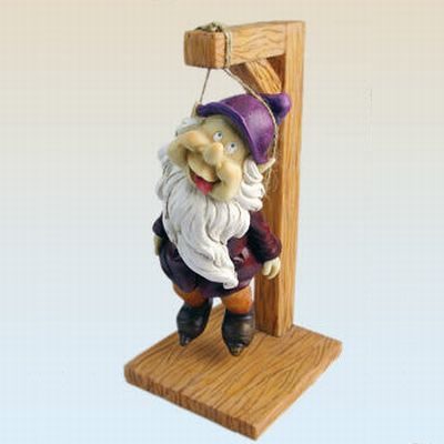 Dode tuinkabouters : Tuinkabouter hangt zich op