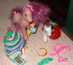 Kleine + grote little pony met kerstboom