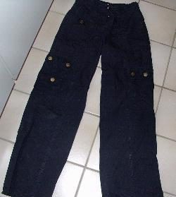 Zwarte broek (maat 152)