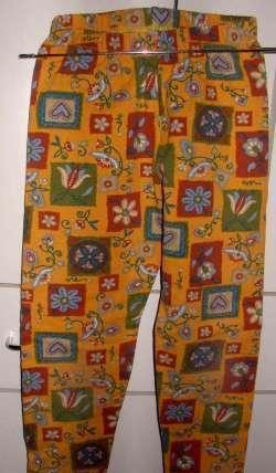 Okerkleurige legging (Maat 116)