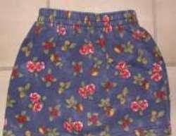 Donkerblauw rokje met tekeningen (mt 98)