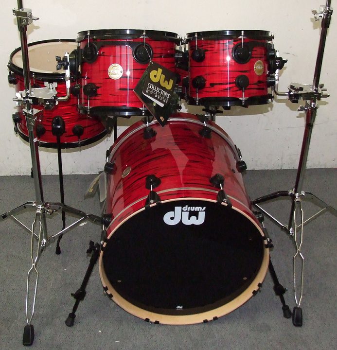 Drum Workshop (DW) Red Lava