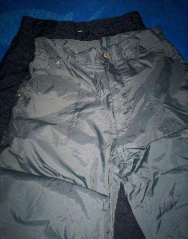 Twee warme pantalon's maat 164, zwart en grijs