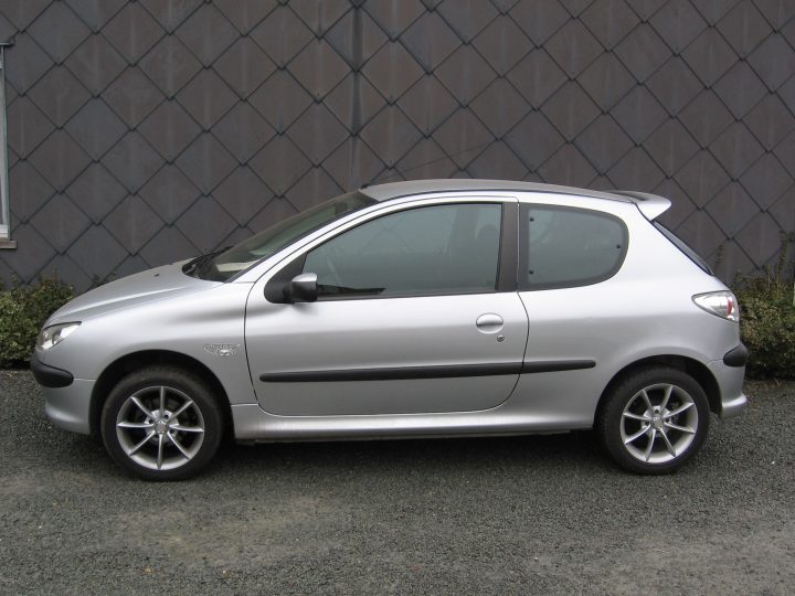 Peugeot 206