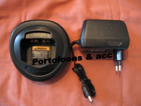 Lader geschikt voor de Motorola GP340 / GP380 