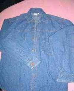 Jeanshemd maat 146.