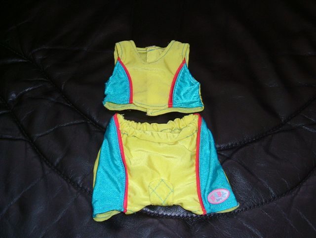 baby born kleding + fietshelm