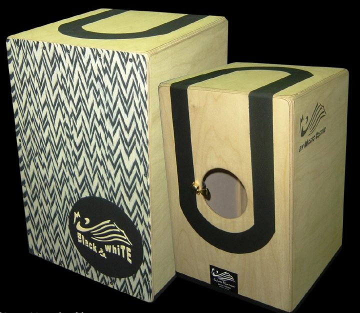 Cajon Mario Cortés Black & White model