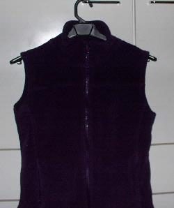 Paars mouwloos vestje (10 jaar)