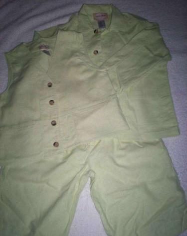 Drie stuks, bermuda, ondervestje, blazer, voor jongen van 5