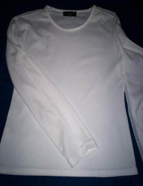 Mooi meisje t-shirt met lange mouwen