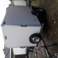 gesloten aanhangwagen hapert