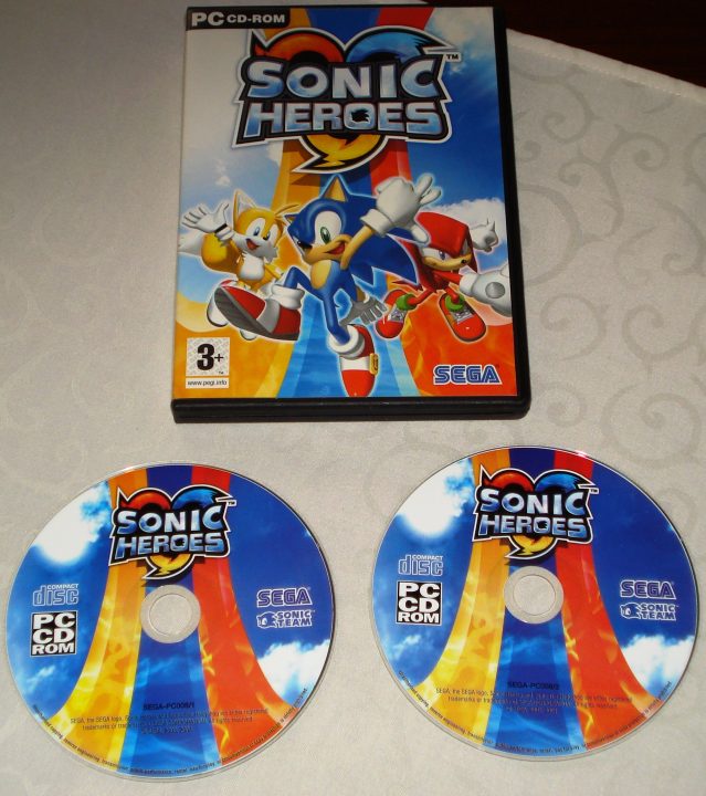 SONIC HEROES Pc cd game