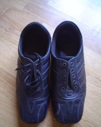 Mooi goed paar schoenen "RKT"nr 8 weggeefprijs!!!
