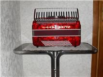 accordéon SCARLATTI  120bassen, 9registers, SPLINTERNIEUW