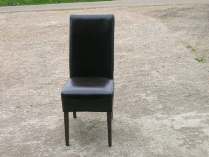 nieuwe stoel in 100%leder.50euro.