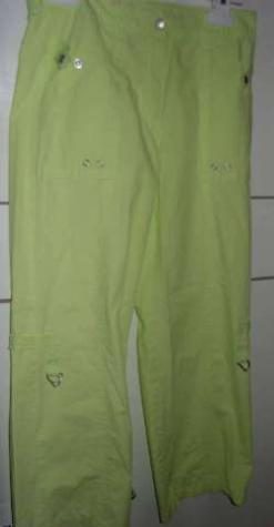 Lichtgroene broek (maat 140)