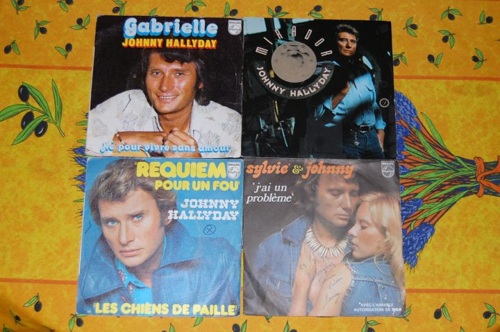 45t vinyl singels JOHNNY HALLYDAY