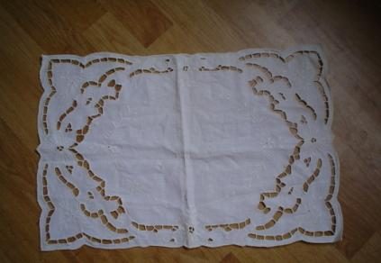 Mooi sierkleedje. nr 40 Stuntprijs!!!!