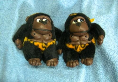 twee gorilla's