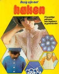 Bezig zijn met haken, boek met harde kaft