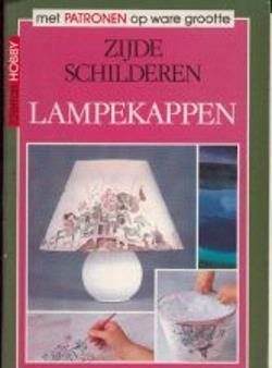 Zijdeschilderen, lampekappen, met patronen op ware grootte