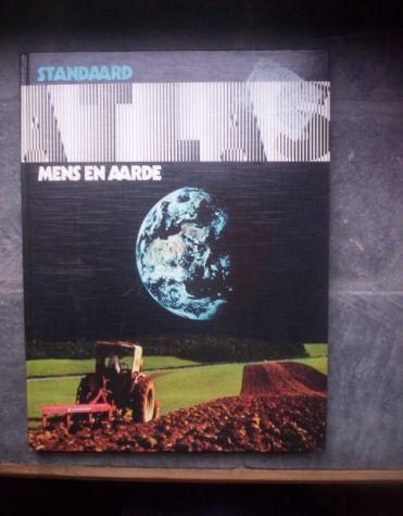 "ONBESCHADIGD" standaard atlas "mens en aarde "