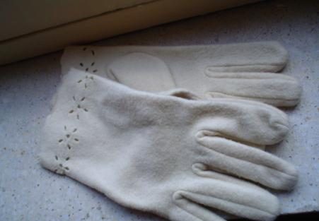 Mooi paar handschoenen." Yves Rocher" Stuntprijs!!!