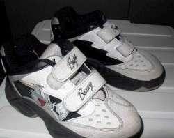 Bugs Bunny basketsloefen (maat 29)