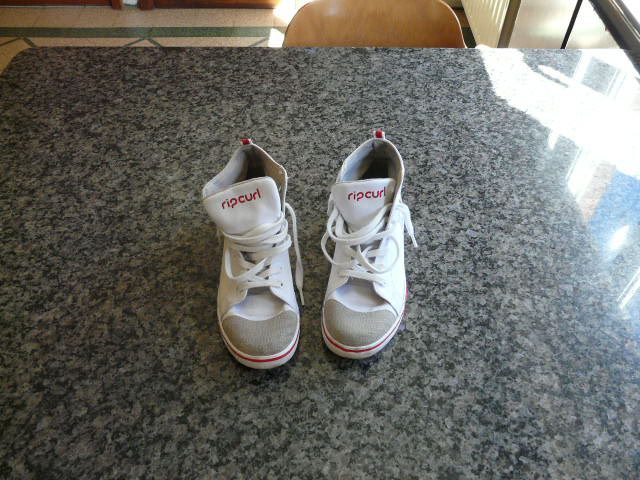 SCHOEN  22