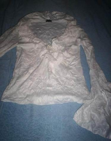 Prachtige witte blouse in kreukstof voor 10 jaar