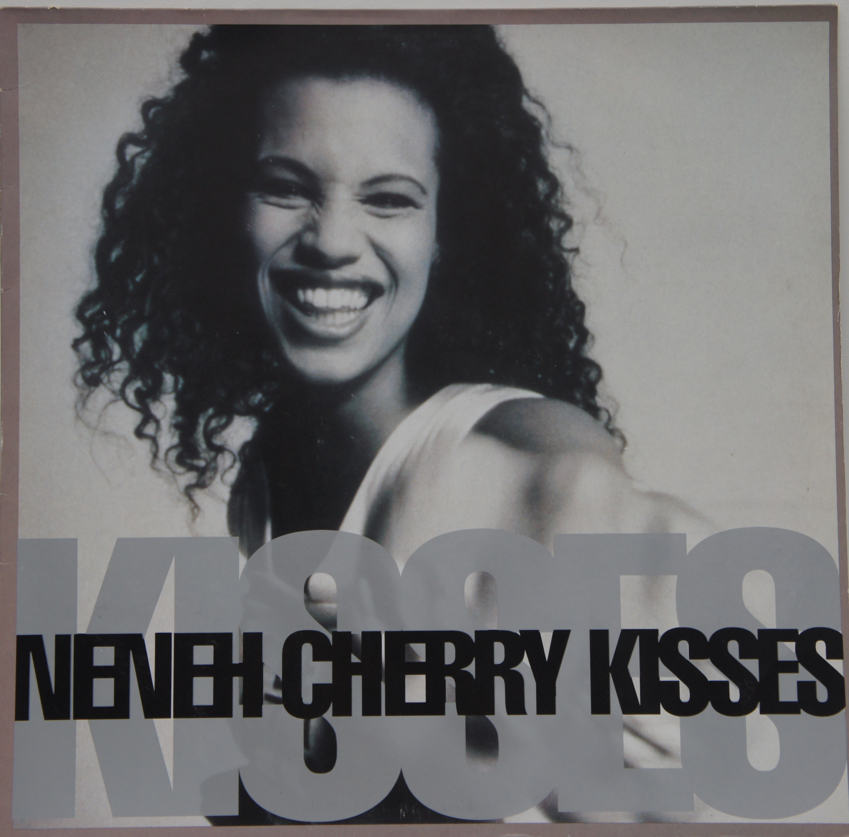 Neneh Cherry - Kisses 