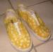 Foto 1 van Gele pantoffeltjes (mt 26)