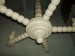 Foto 3 van Oude beige witte gepatineerde kroonluchter