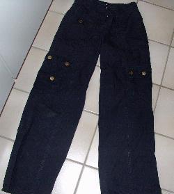 Zwarte broek (maat 152)