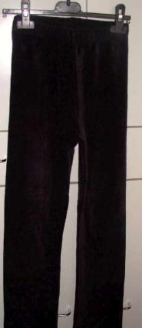 Zwarte velourachtige legging (10 jaar)