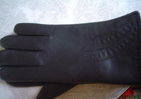Mooi paar handschoenen nr 6.weggeefprijs!!