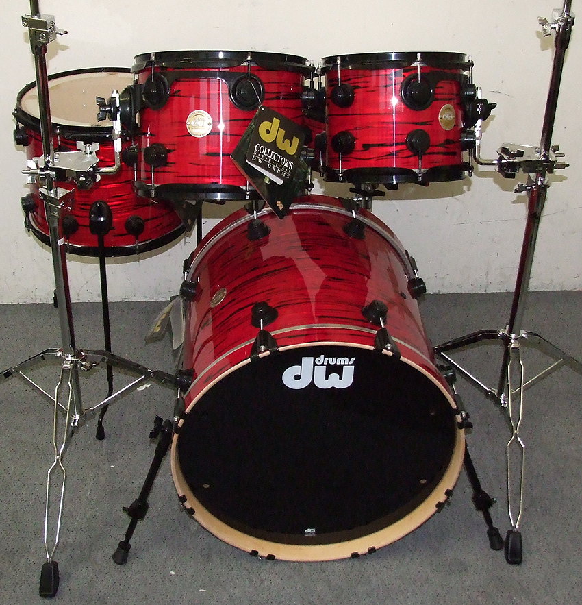 Drum Workshop (DW) Red Lava