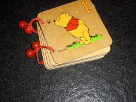 houten boekje van Winnie the Pooh