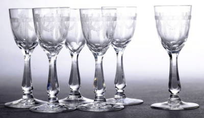 6 DUITSE LIKEURKELKJES MET GEGRAVEERD EMPIREDECOR