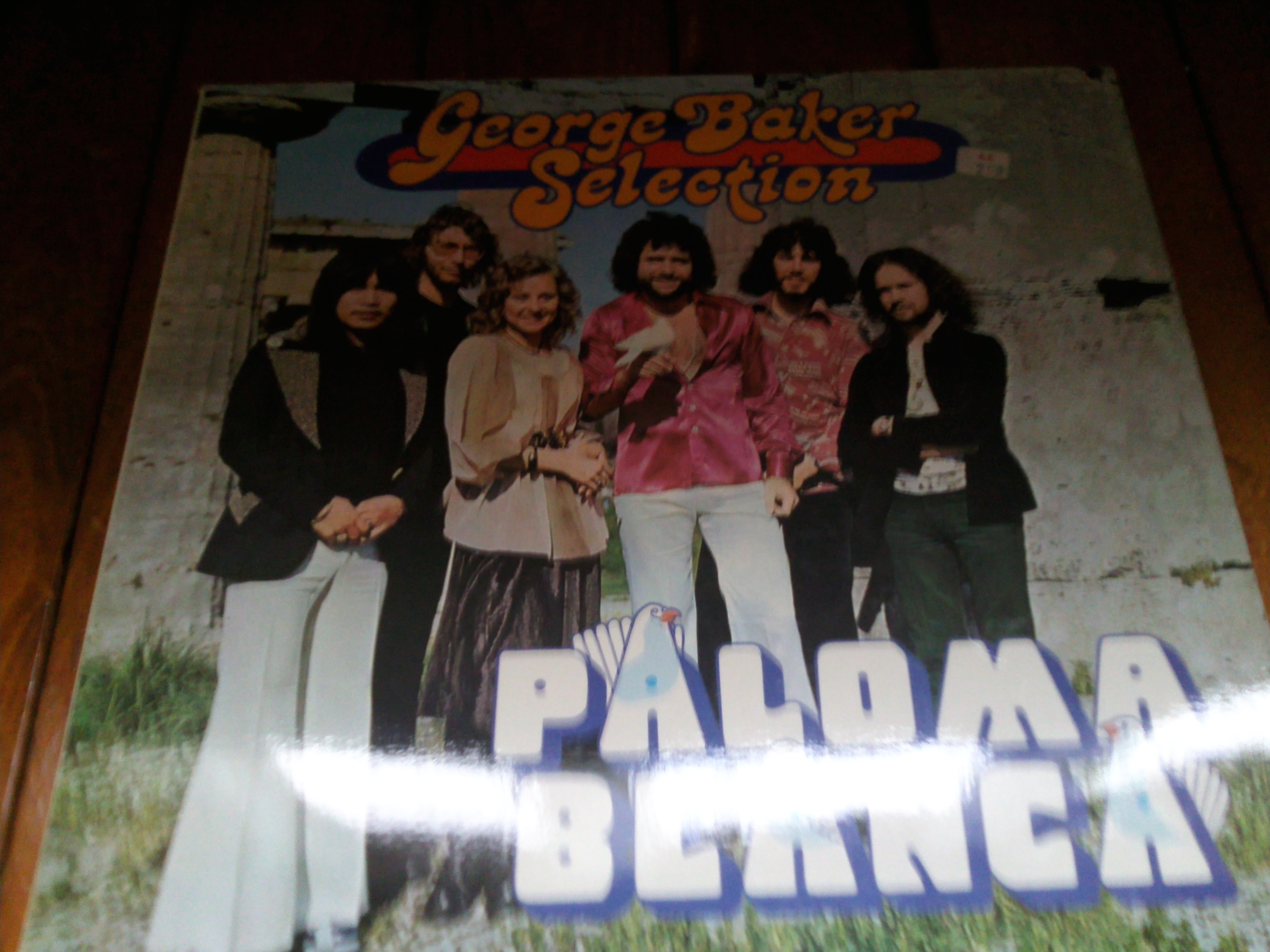 George Baker Selection Paloma blanca