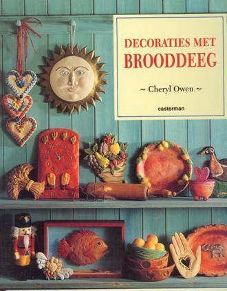 Decoraties in broodddeeg,