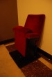 Foto 2 van Antieke theaterstoelen