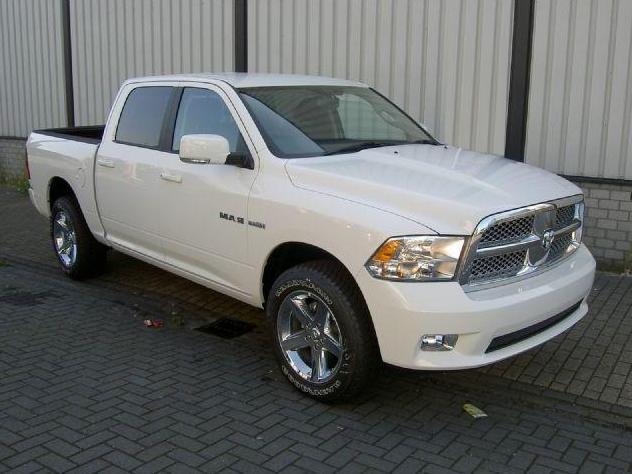 Dodge Ram SPORT crew cab