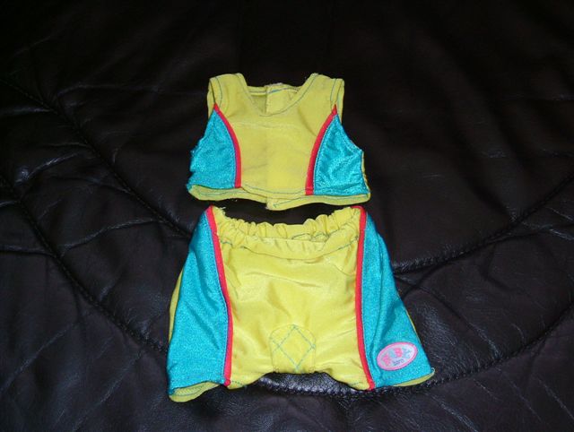 baby born kleding + fietshelm