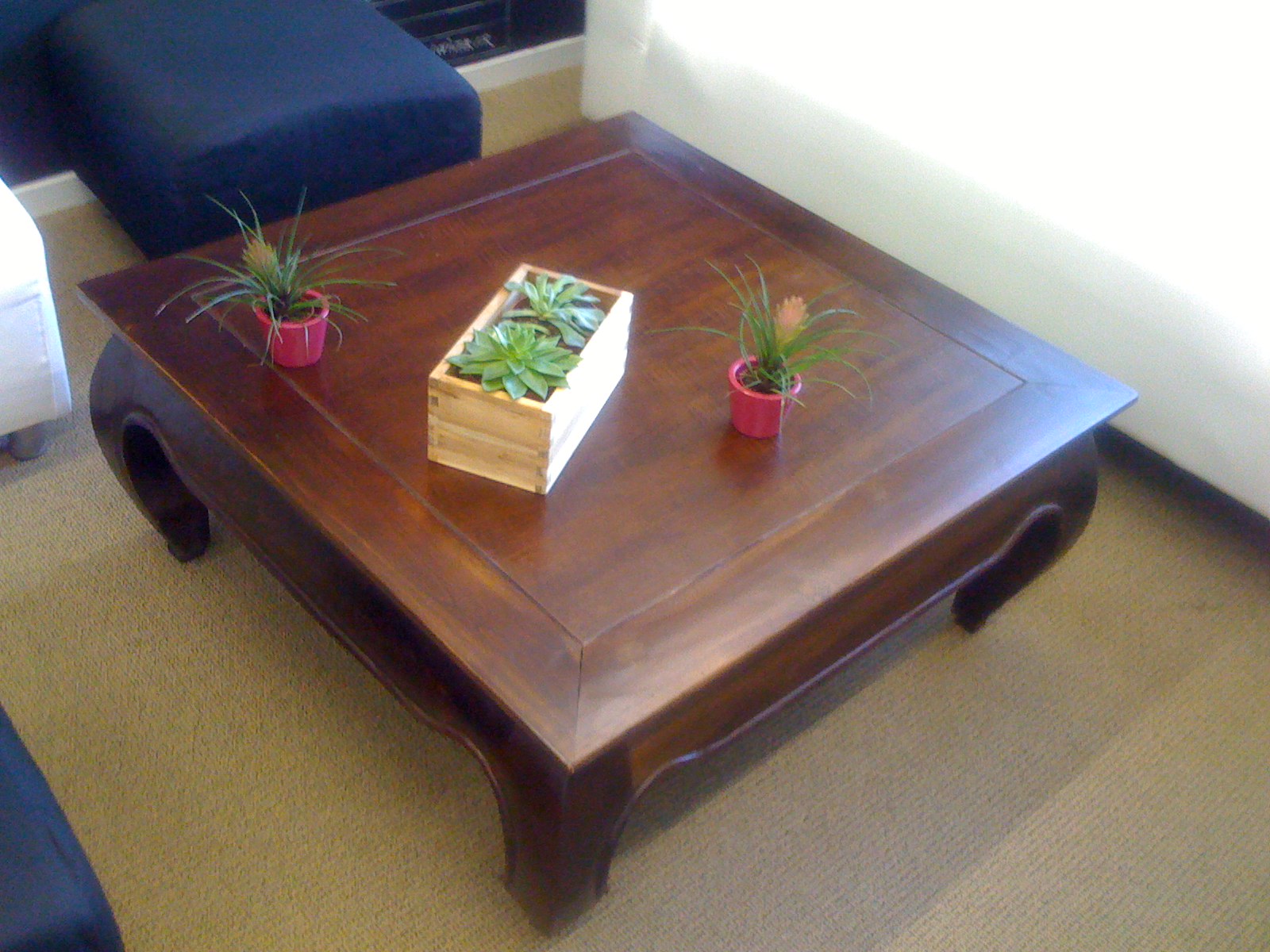 leuke salon tafel