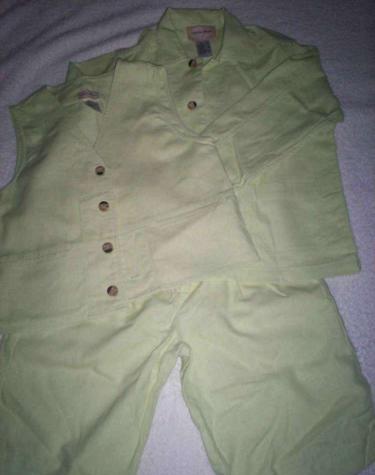 Drie stuks, bermuda, ondervestje, blazer, voor jongen van 5